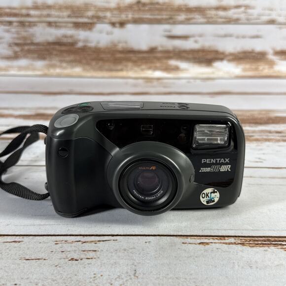 PENTAX Zoom 90 WR Vintage Water Resistant Film Camera 35mm Point & Shoot